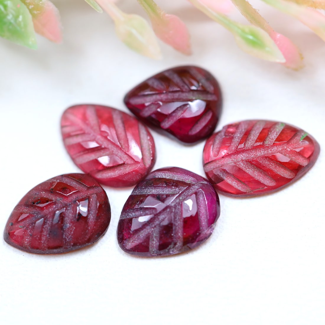 5.25Ct Natural Garnet Hand Carved Cut Gemstone Lots, 710MZ: Ksmith Jewels Global Welcome to our auction house, today auction brought to you by Ksmith Jewels Global based in Penang, Malaysia specialize in all kinds of opal and color gemstone both in manufacturi