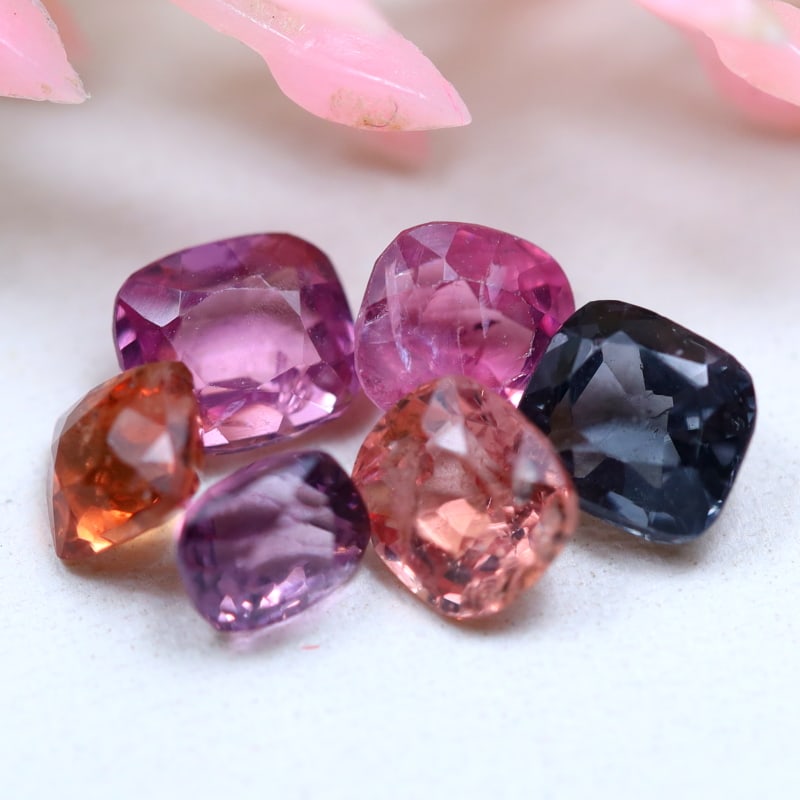 2.89Ct Natural Multi Color Cushion Burmese Spinel in Lot, 819B: Ksmith Jewels Global Welcome to our auction house, today auction brought to you by Ksmith Jewels Global based in Penang, Malaysia specialize in all kinds of opal and color gemstone both in manufacturi