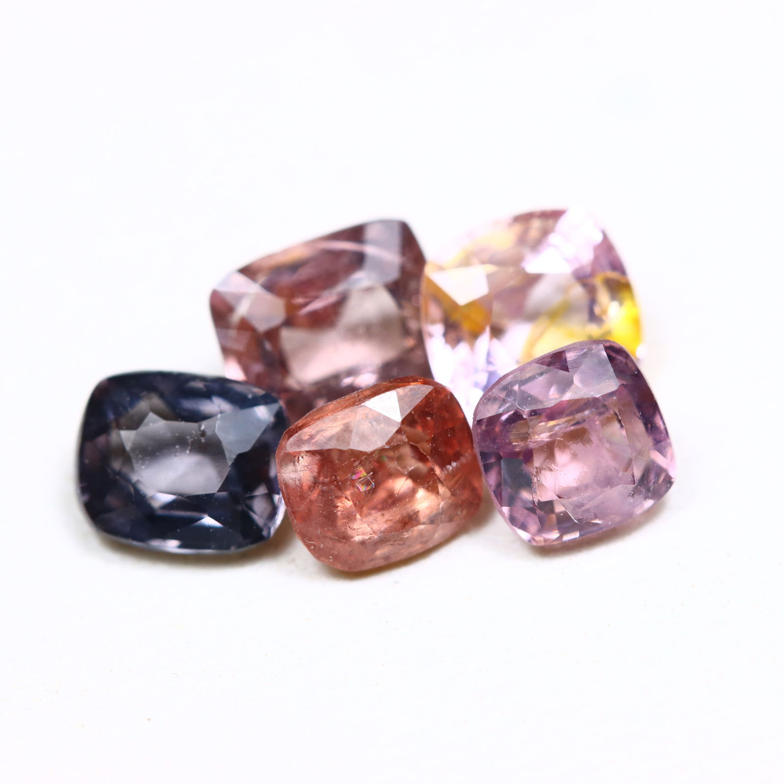 2.54Ct Natural Multi Color Cushion Burmese Spinel in Lot, 232B: Ksmith Jewels Global Welcome to our auction house, today auction brought to you by Ksmith Jewels Global based in Penang, Malaysia specialize in all kinds of opal and color gemstone both in manufacturi