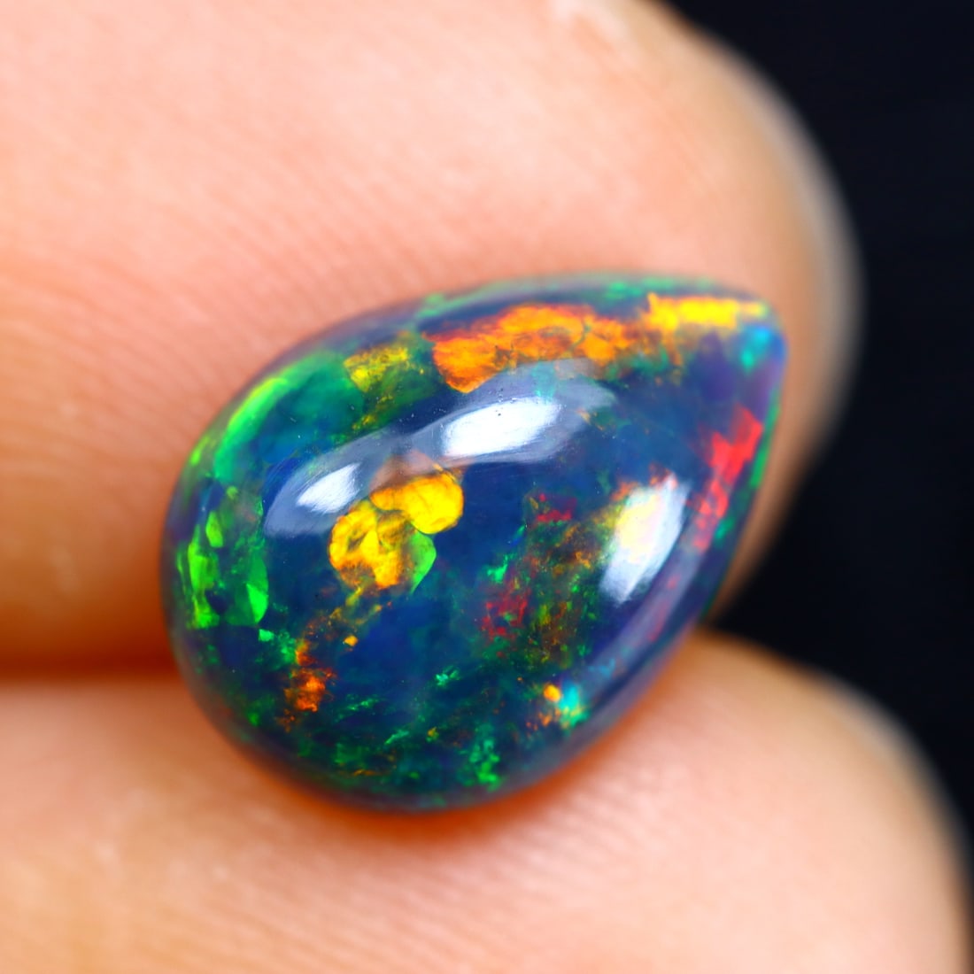 1.34Ct Natural Flashy Rainbow Smoked Ethiopian Welo Opal, 253B: Ksmith Jewels Global Welcome to our auction house, today auction brought to you by Ksmith Jewels Global based in Penang, Malaysia specialize in all kinds of opal and color gemstone both in manufacturi