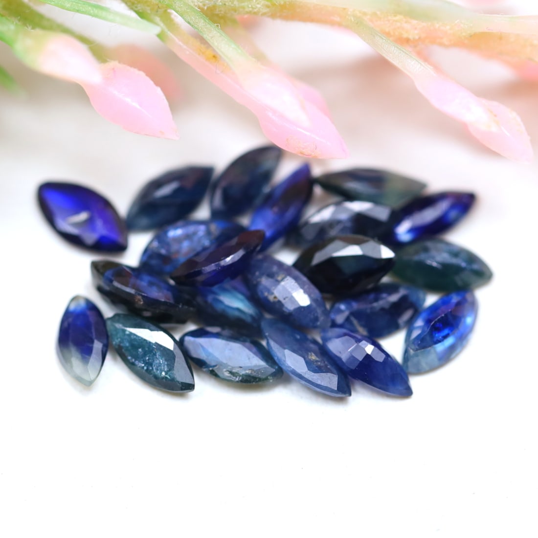 3.83Ct Natural Madagascar Heated Blue Sapphire Gemstone Lots in Marquise Cuts, 832A: Ksmith Jewels Global Welcome to our auction house, today auction brought to you by Ksmith Jewels Global based in Penang, Malaysia specialize in all kinds of opal and color gemstone both in manufacturi