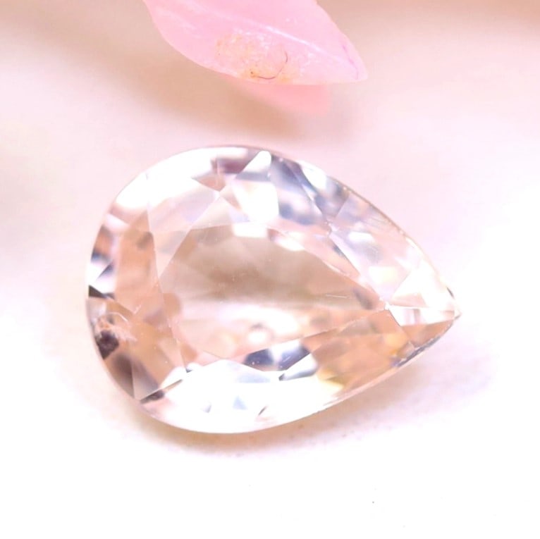 Zircon 1.1Ct Natural Tanzania Light Pink Zircon Gemstone, 273B: Ksmith Jewels Global Welcome to our auction house, today auction brought to you by Ksmith Jewels Global based in Penang, Malaysia specialize in all kinds of opal and color gemstone both in manufacturi