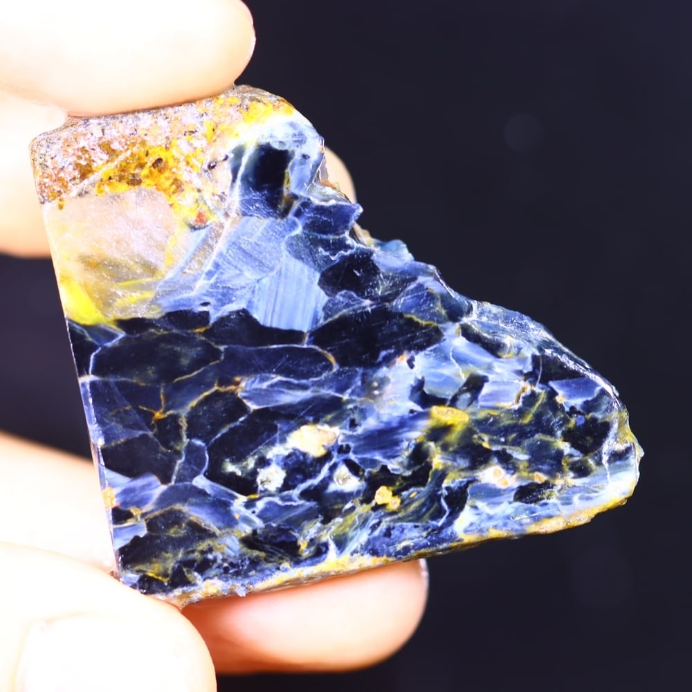 75.75Ct Pietersite Slab - Gemstone Crystal - Freeform Slice, 1073B: Ksmith Heritage Auctioneers Subject: Natural Pietersite Origin: Namibia, South Africa Carat Weight: 75.75Ct Dimension: 40.7 x 38.6 x 5.6 mm Treatment: Natural Untreated Shape: