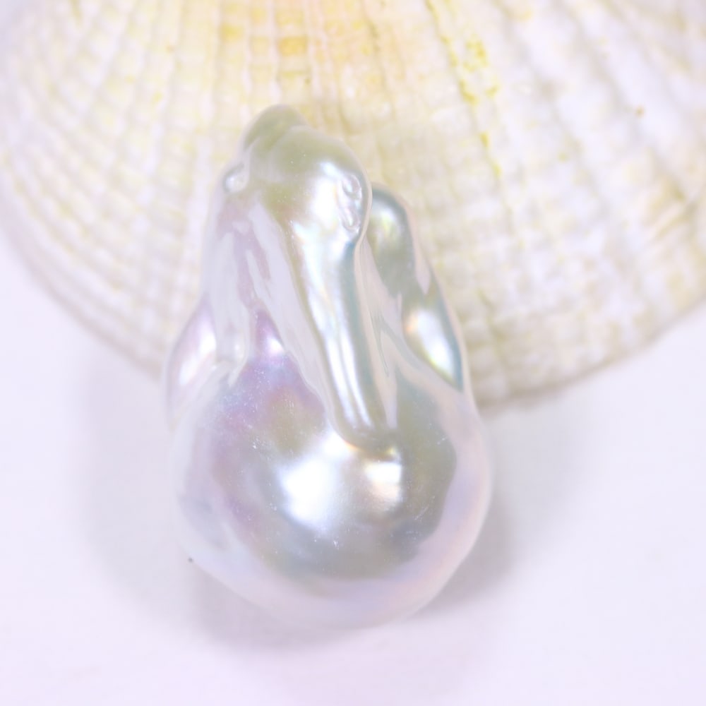 23.00Ct Freshwater Keshi Pearl - No Hole Drill - Approx 23x13x12mm , 1240B: Ksmith Heritage Auctioneers Subject: Natural Pearl Treatment: No Treatment Type: Without hole, no drill