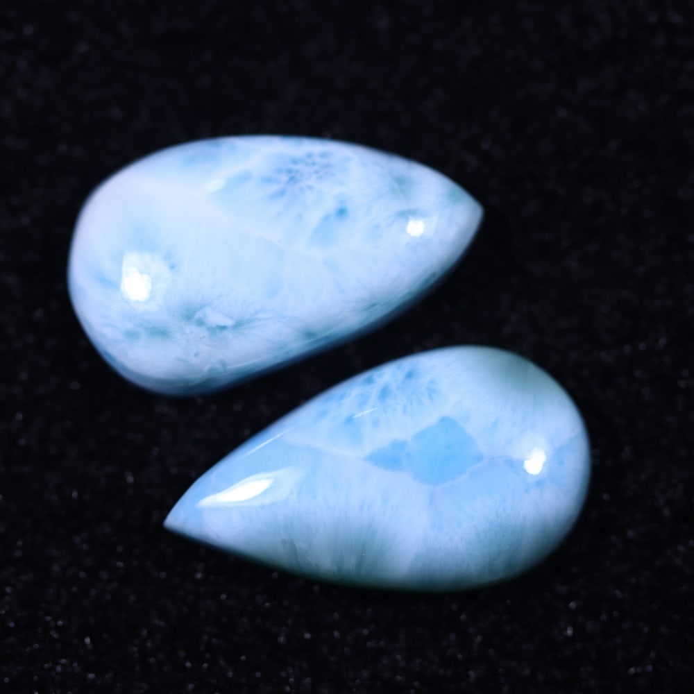*21.99cts Natural Larimar Set - Polished Cabochon , 295E: Ksmith Heritage Auctioneers Subject: Natural Larimar Carat Weight: 21.99 cts Dimension: 20.8x12.2x5.2 mm Type: Cabochon, Polished