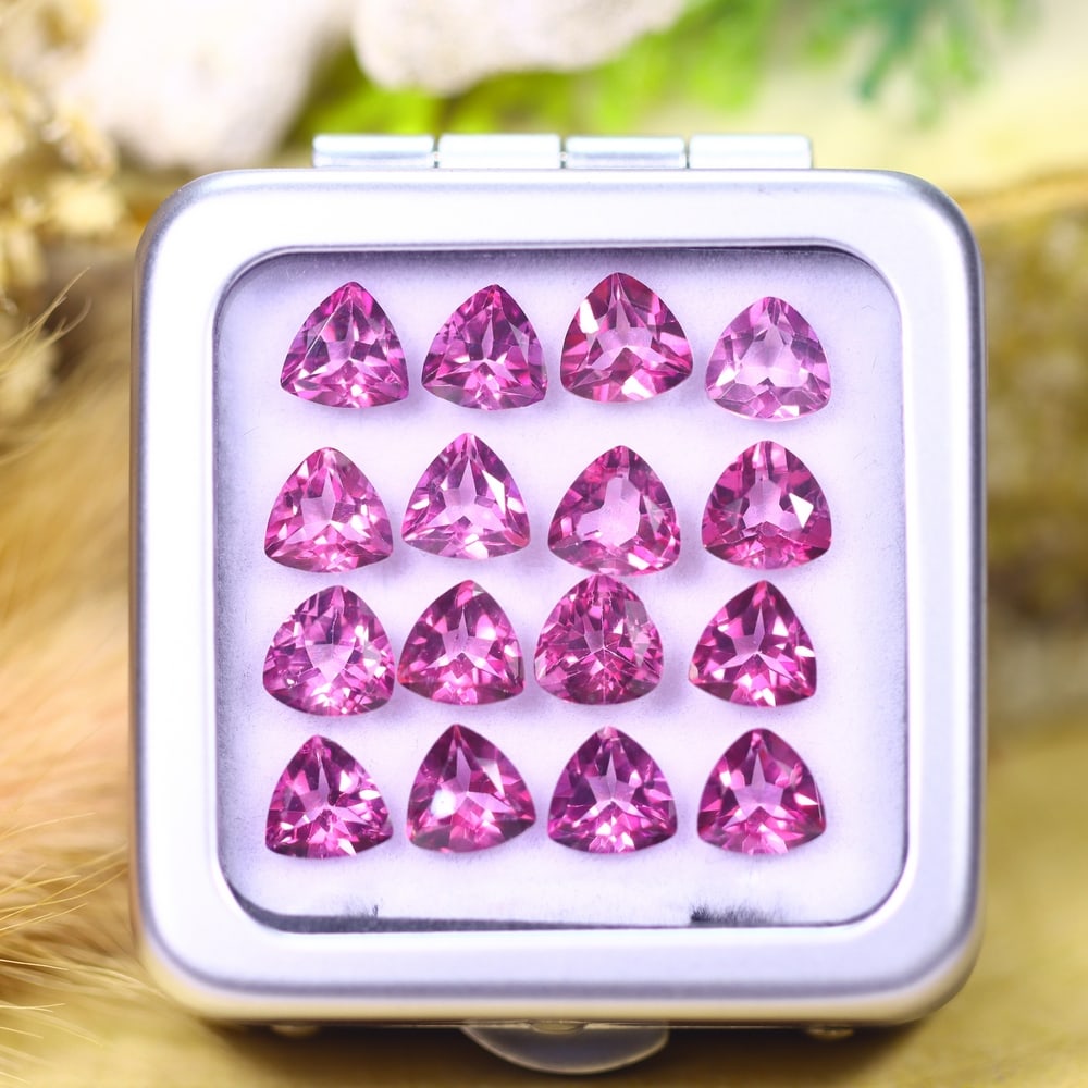 *14.33cts Natural Pink Topaz Set - Polished Faceted , 6mm, 37C: Ksmith Heritage AuctioneersSubject: Natural Topaz (without box) Origin: Myanmar Treatment: Coated