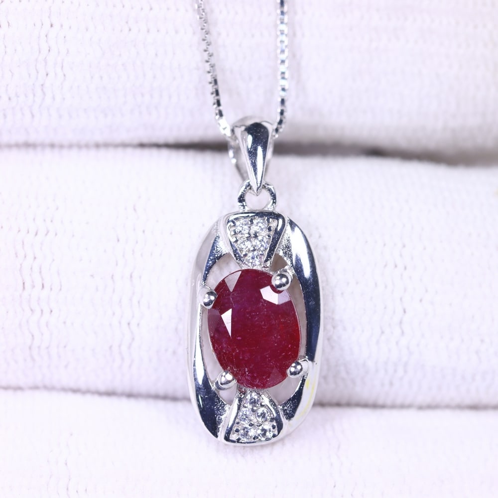 Necklace 18inches Ruby & Simulated CZ - 925 Sterling Silver , 798E: Ksmith Heritage Auctioneers Subject: Natural Ruby & Simulated CZ Origin: Thailand Carat Weight: 2.71g Dimension: Gemstone 6x8mm Type: Necklace