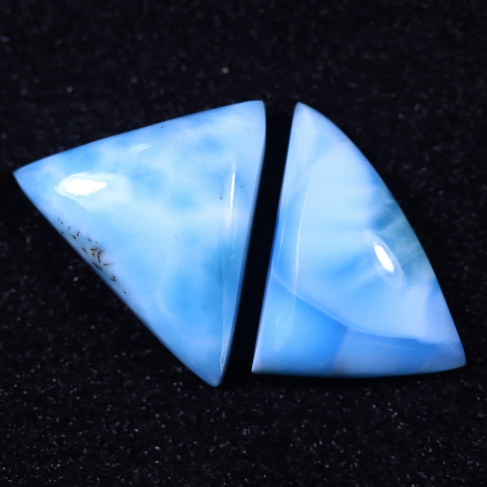 *32.30cts Natural Larimar Set - Polished Cabochon , 429E: Ksmith Heritage Auctioneers Subject: Natural Larimar Carat Weight: 32.20 cts Dimension: 19.9x19.4x6.5 mm Type: Cabochon, Polished