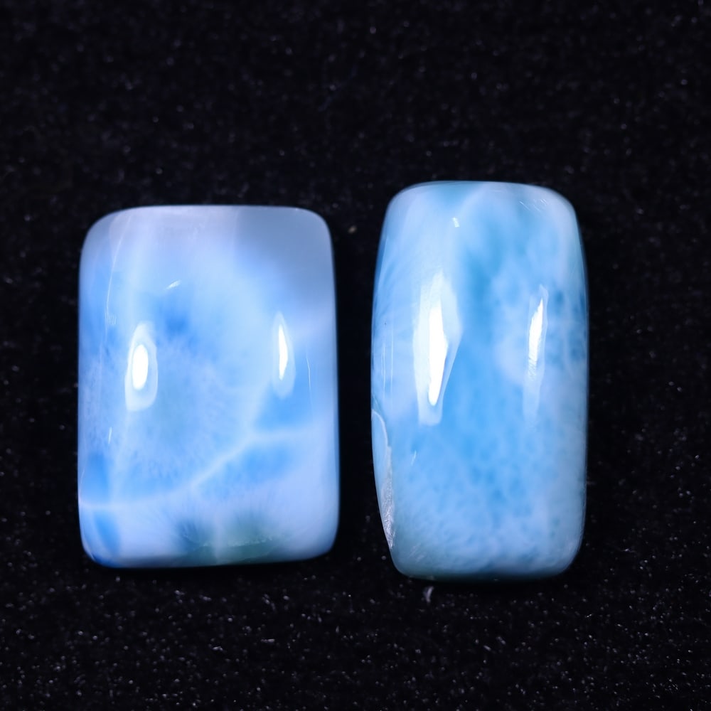 *34.54cts Natural Larimar Set - Polished Cabochon , 826E: Ksmith Heritage Auctioneers Subject: Natural Larimar Carat Weight: 34.54 cts Dimension: 21.7x11.6x6.8 mm Type: Cabochon, Polished
