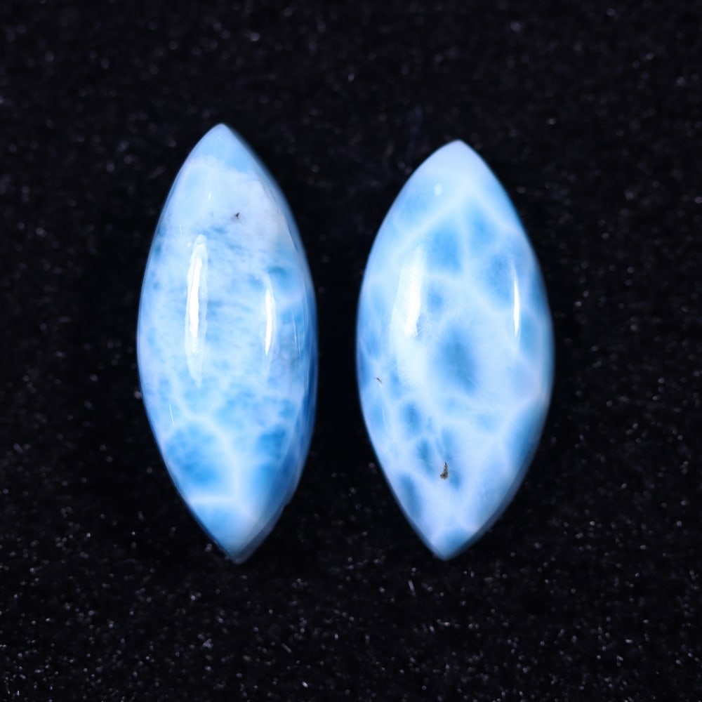 *15.06cts Natural Larimar Set - Polished Cabochon, 320B: Ksmith Heritage Auctioneers Subject: Natural Larimar Origin: Dominican Republic Carat Weight: 15.06 cts Dimension: 20.5x8.2x6.4 mm Type: Cabochon, Polished