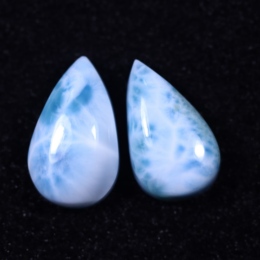 *26.22cts Natural Larimar Set - Polished Cabochon , 235E: Ksmith Heritage Auctioneers Subject: Natural Larimar Carat Weight: 26.22 cts Dimension: 19.6x11.8x7 mm Type: Cabochon, Polished