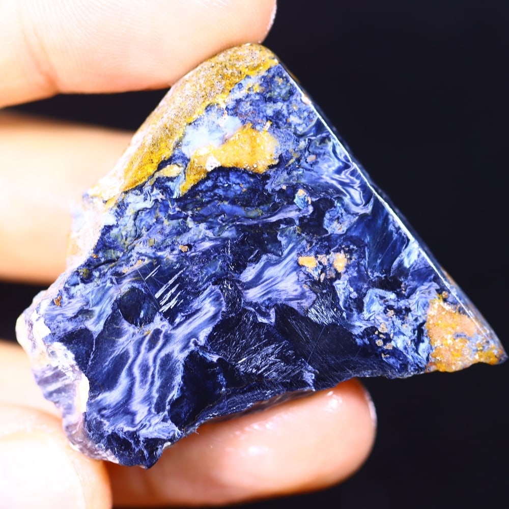 62.92Ct Pietersite Slab - Gemstone Crystal - Freeform Slice, 379B: Ksmith Heritage Auctioneers Subject: Natural Pietersite Origin: Namibia, South Africa Carat Weight: 62.92Ct Dimension: 40.9 x 39.4 x 5.6 mm Treatment: Natural Untreated Shape: