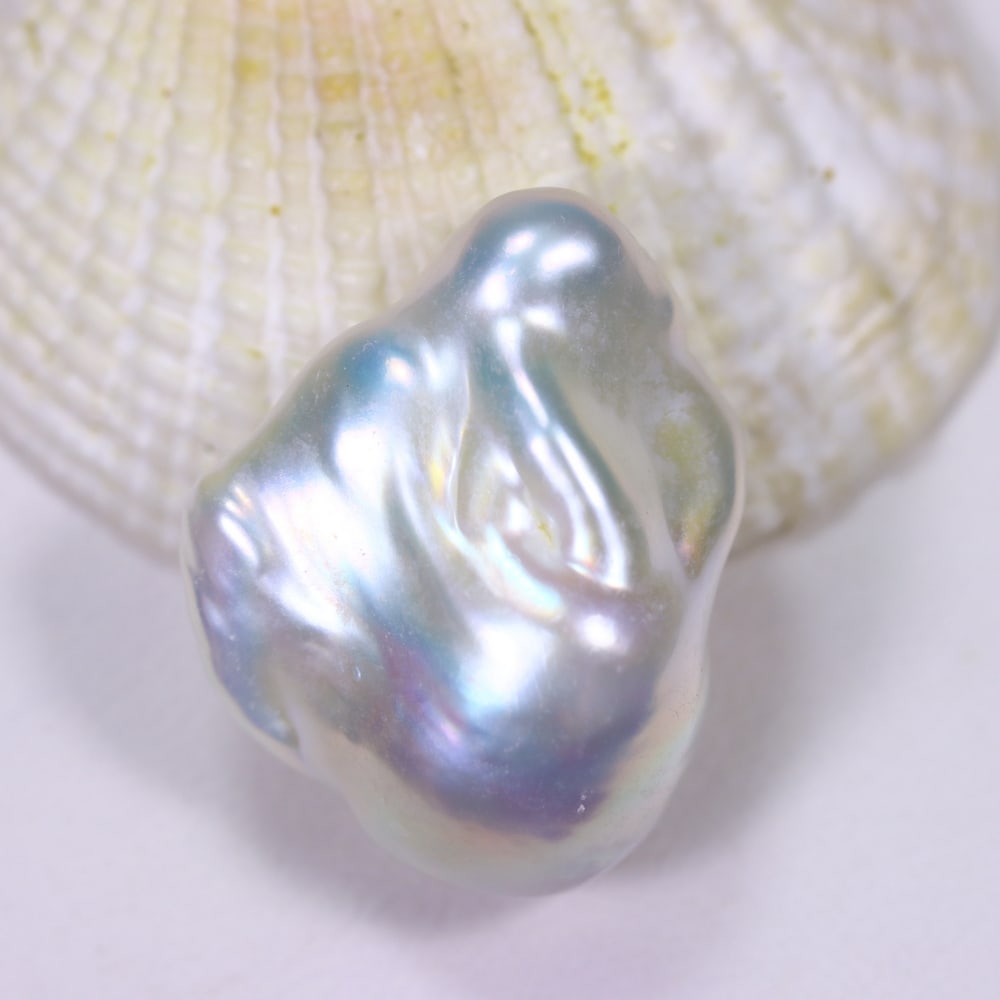 24.28Ct Freshwater Keshi Pearl - No Hole Drill - Approx 20x18x12mm , 160E (1 of 4)