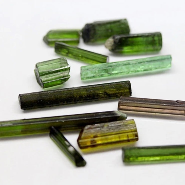 Tourmaline 13.1Ct Natural Unheated Tourmaline Green Color Rough Nigeria Mine LOT, 509B: Ksmith Jewels Global Welcome to our auction house, today auction brought to you by Ksmith Jewels Global based in Penang, Malaysia specialize in all kinds of opal and color gemstone both in manufacturi