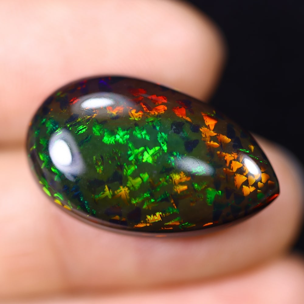 *12.71Ct Smoked Welo Opal Polished - Ethiopian Opal , 184C (1 of 9)