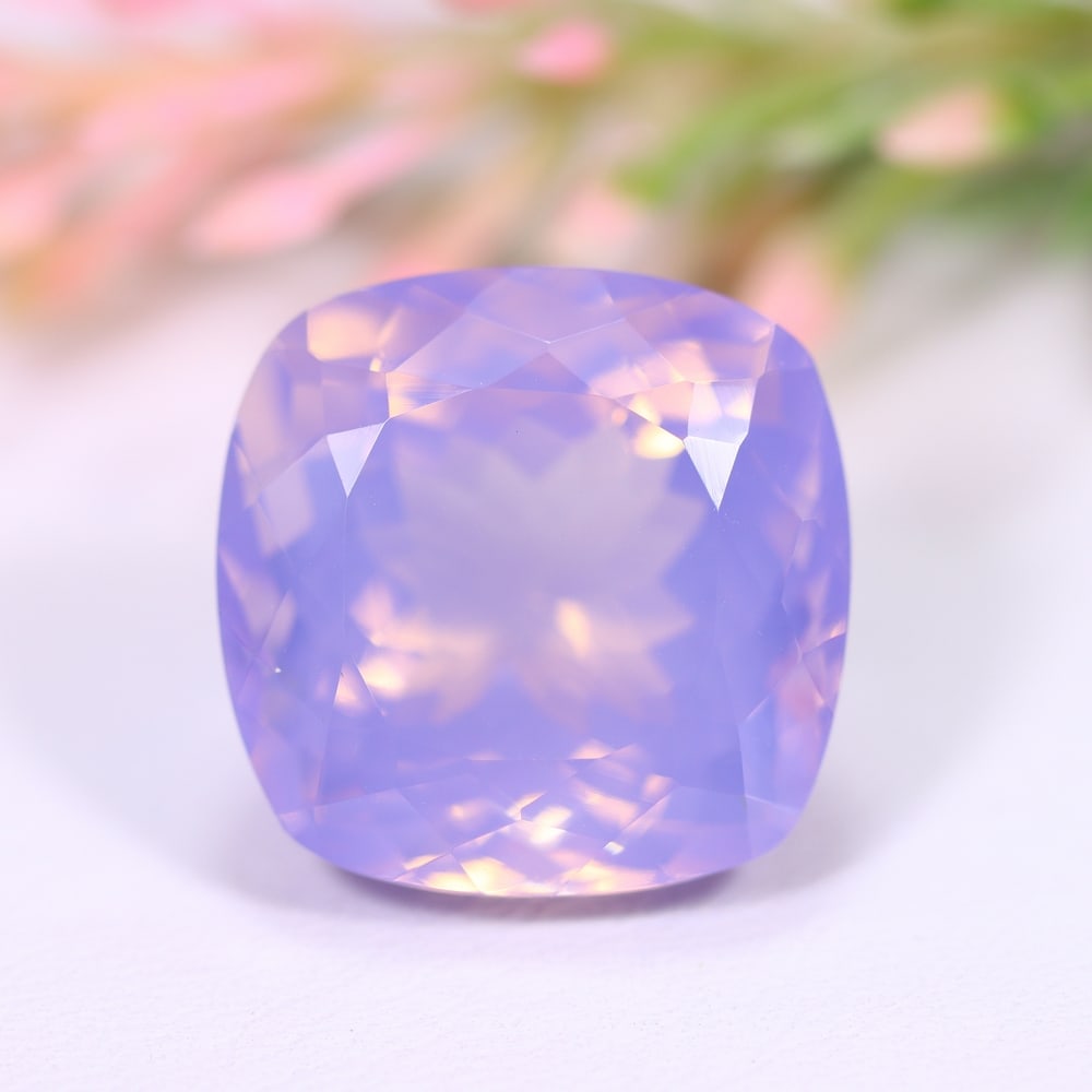20.62Ct Lavender Amethyst - Polished Faceted , 1E: Ksmith Heritage Auctioneers Subject: Natural Lavender Amethyst Origin: Brazil Carat Weight: 20.62Ct Dimension: 16.7x16.6x12.2 mm Treatment: Untreated Type: Faceted, Polish