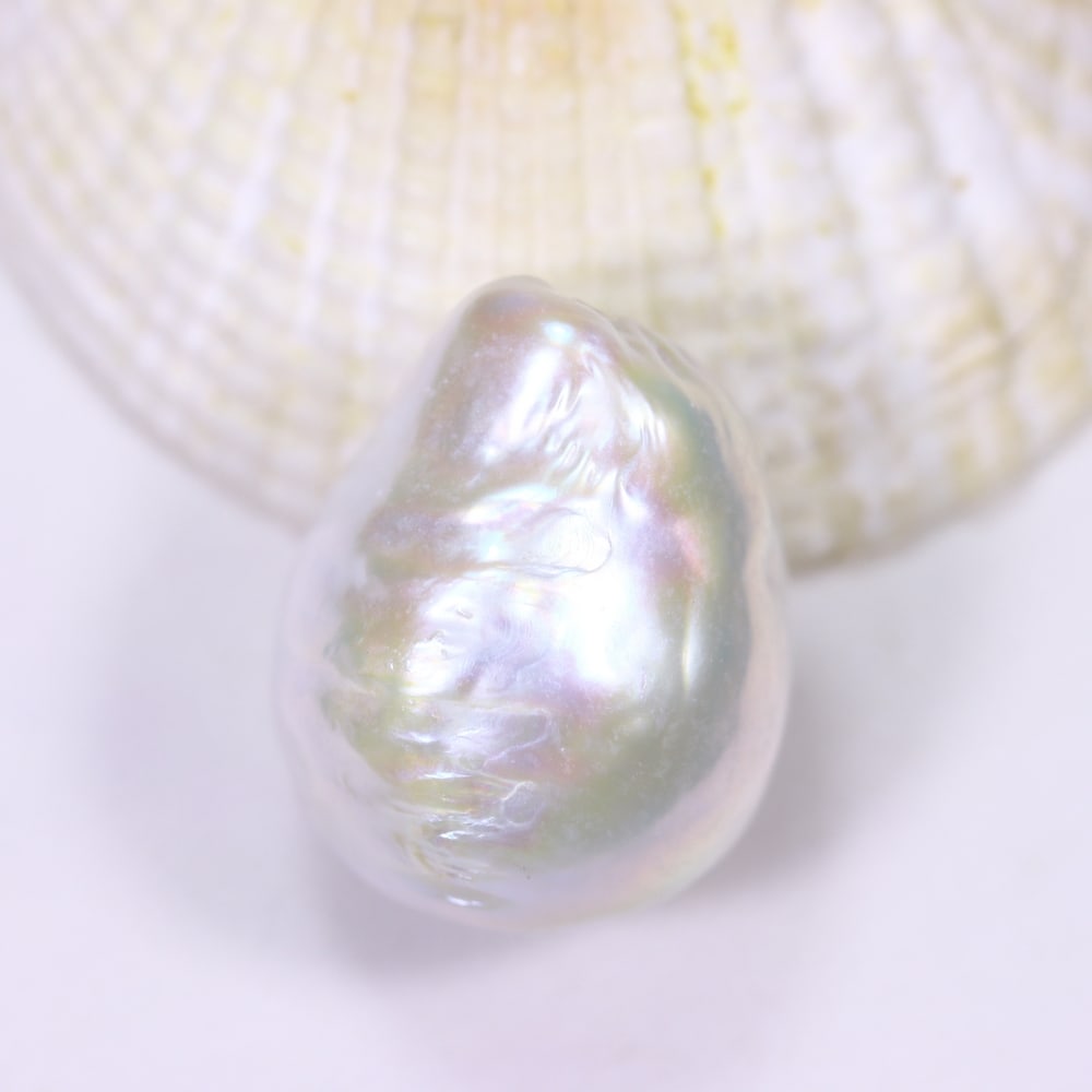 27.04Ct Freshwater Keshi Pearl - No Hole Drill - Approx 19x15x14mm , 372B: Ksmith Heritage Auctioneers Subject: Natural Pearl Treatment: No Treatment Type: Without hole, no drill