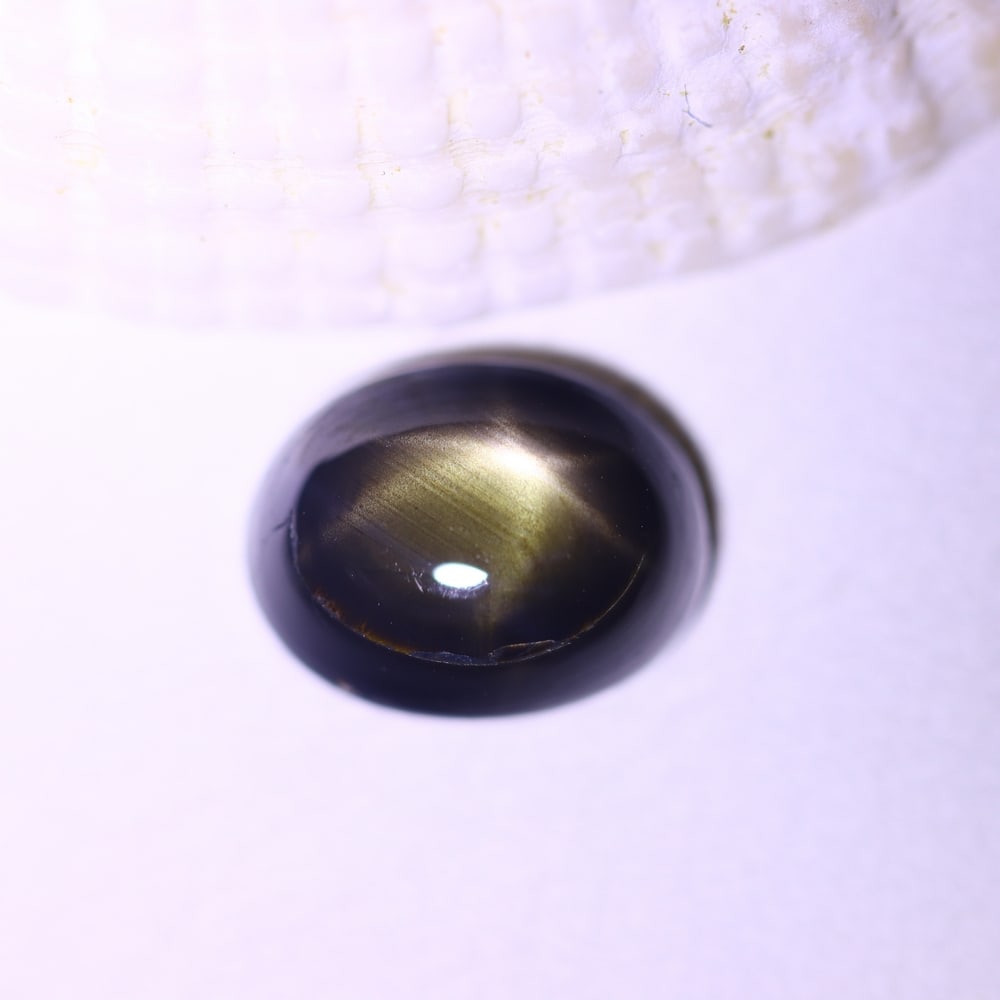 3.34cts 6 Rays Black Star Sapphire , 280E (1 of 2)