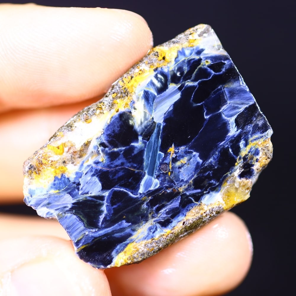 36.22Ct Pietersite Slab - Gemstone Crystal - Freeform Slice, 639B: Ksmith Heritage Auctioneers Subject: Natural Pietersite Origin: Namibia, South Africa Carat Weight: 36.22Ct Dimension: 34.6 x 24.4 x 4.6 mm Treatment: Natural Untreated Shape: