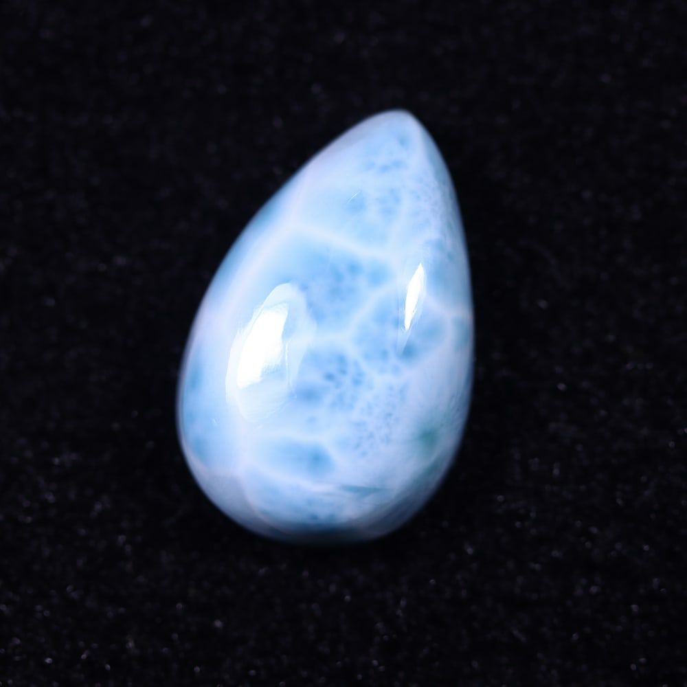 *19.74cts Natural Larimar - Polished Cabochon, 244B: Ksmith Heritage Auctioneers Subject: Natural Larimar Carat Weight: 19.74 cts Dimension: 22.5x14.6x7.2 mm Type: Cabochon, Polished