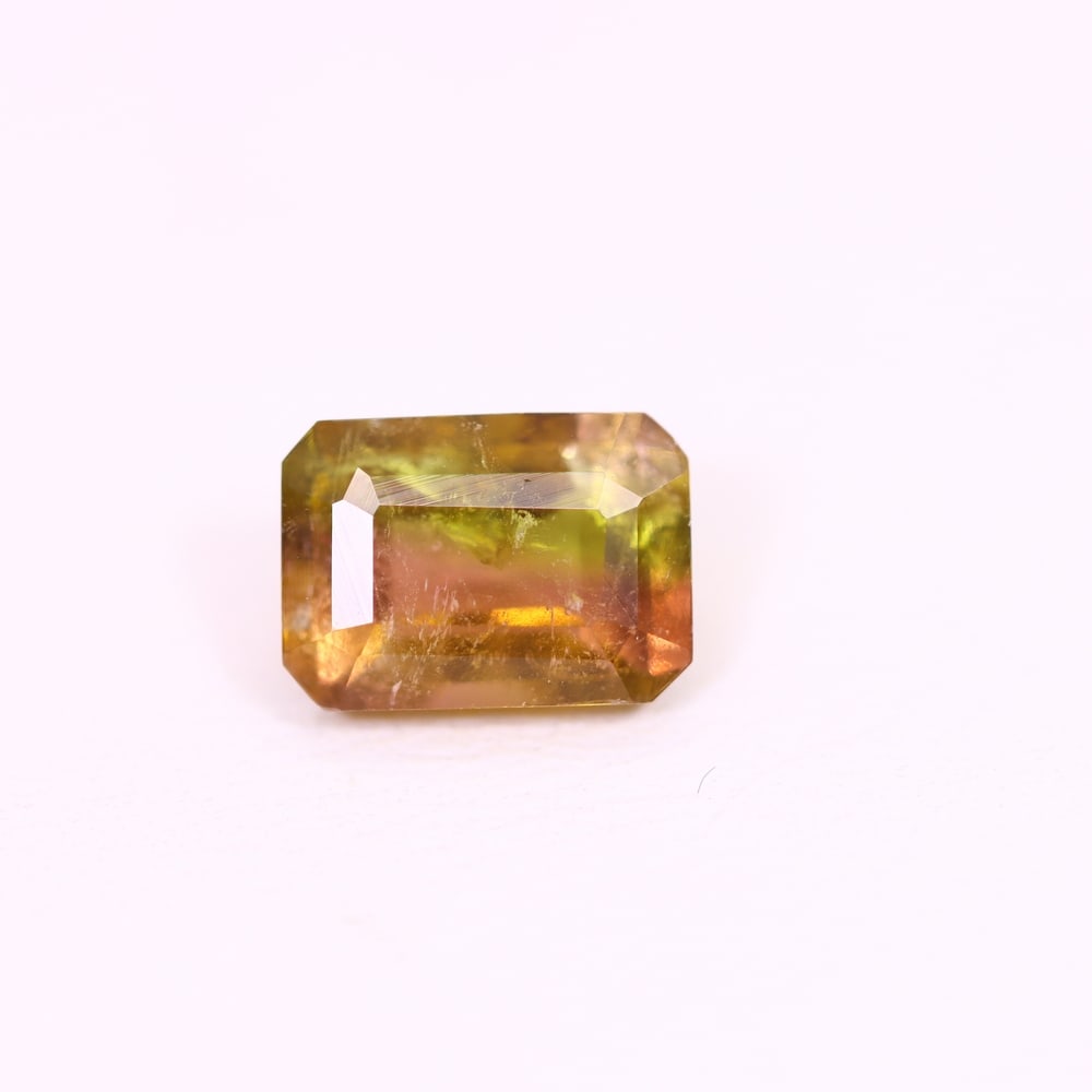 *1.84Ct Natural Watermelon Tourmaline - Bi-Colour Faceted Cut, 174C: Ksmith Heritage Auctioneers Subject: Natural Tourmaline Origin: Africa Carat Weight: 1.74 Ct Dimension: 8.4x6.1x4.1 mm Type: Faceted, Polished