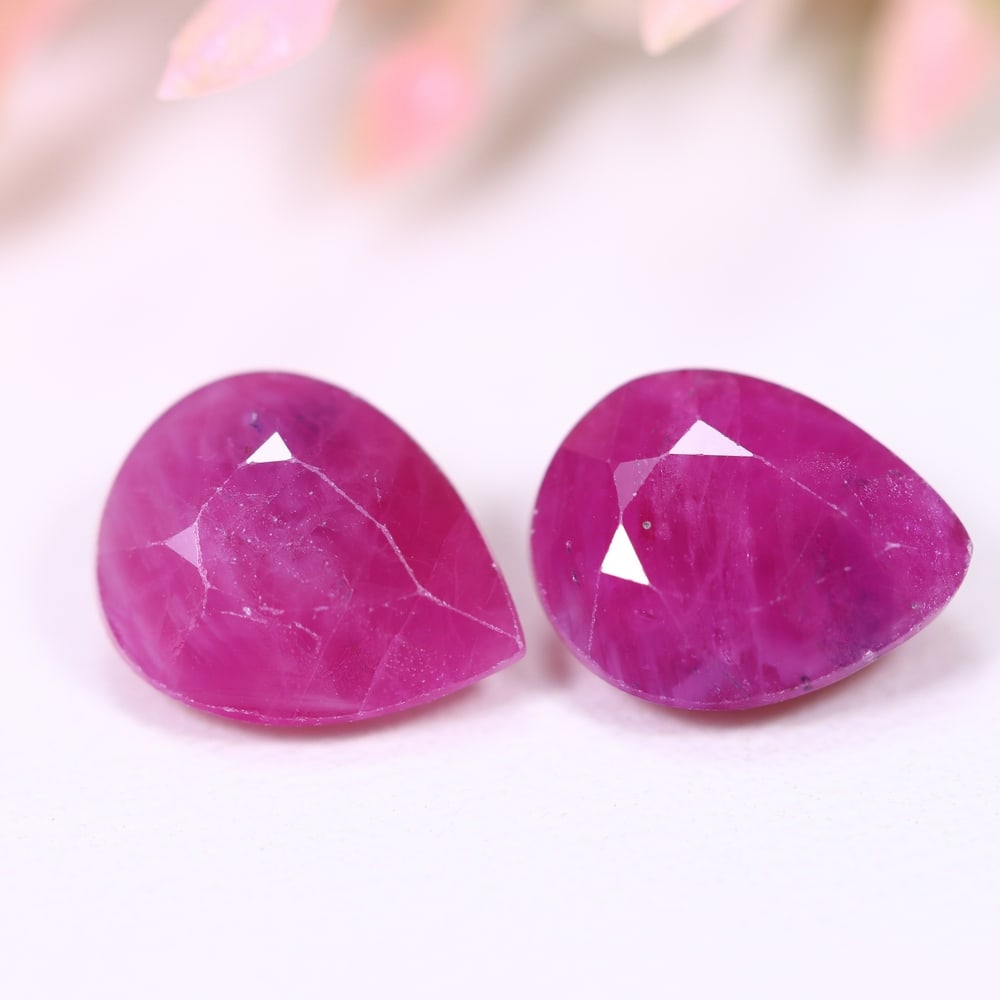 4.44Ct Red Ruby Set - Polished Faceted , 413E: Ksmith Heritage Auctioneers Subject: Natural Ruby Origin: Burma Carat Weight: 4.44Ct Dimension: 8.8x6.9x4.4 mm Treatment: Heated Type: Faceted, Polished