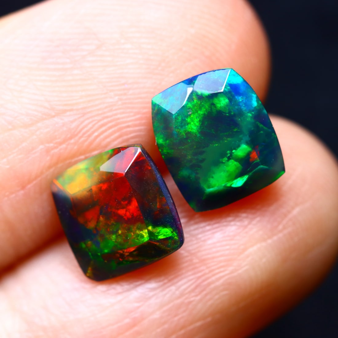 2.23Ct Natural Flashy Rainbow Ethiopian Smoked Facted Welo Opal, 1160B: Ksmith Jewels Global Welcome to our auction house, today auction brought to you by Ksmith Jewels Global based in Penang, Malaysia specialize in all kinds of opal and color gemstone both in manufacturi