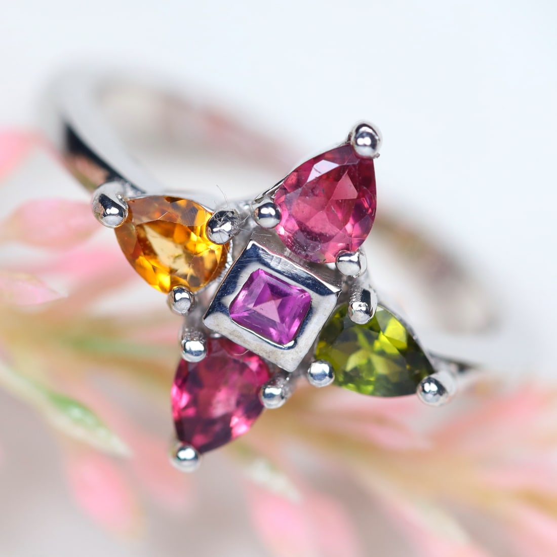 15.61Cts 925 Sterling Silver Natural Multi Color Tourmaline Ring Size 7.75, 899A: Ksmith Jewels Global Welcome to our auction house, today auction brought to you by Ksmith Jewels Global based in Penang, Malaysia specialize in all kinds of opal and color gemstone both in manufacturi