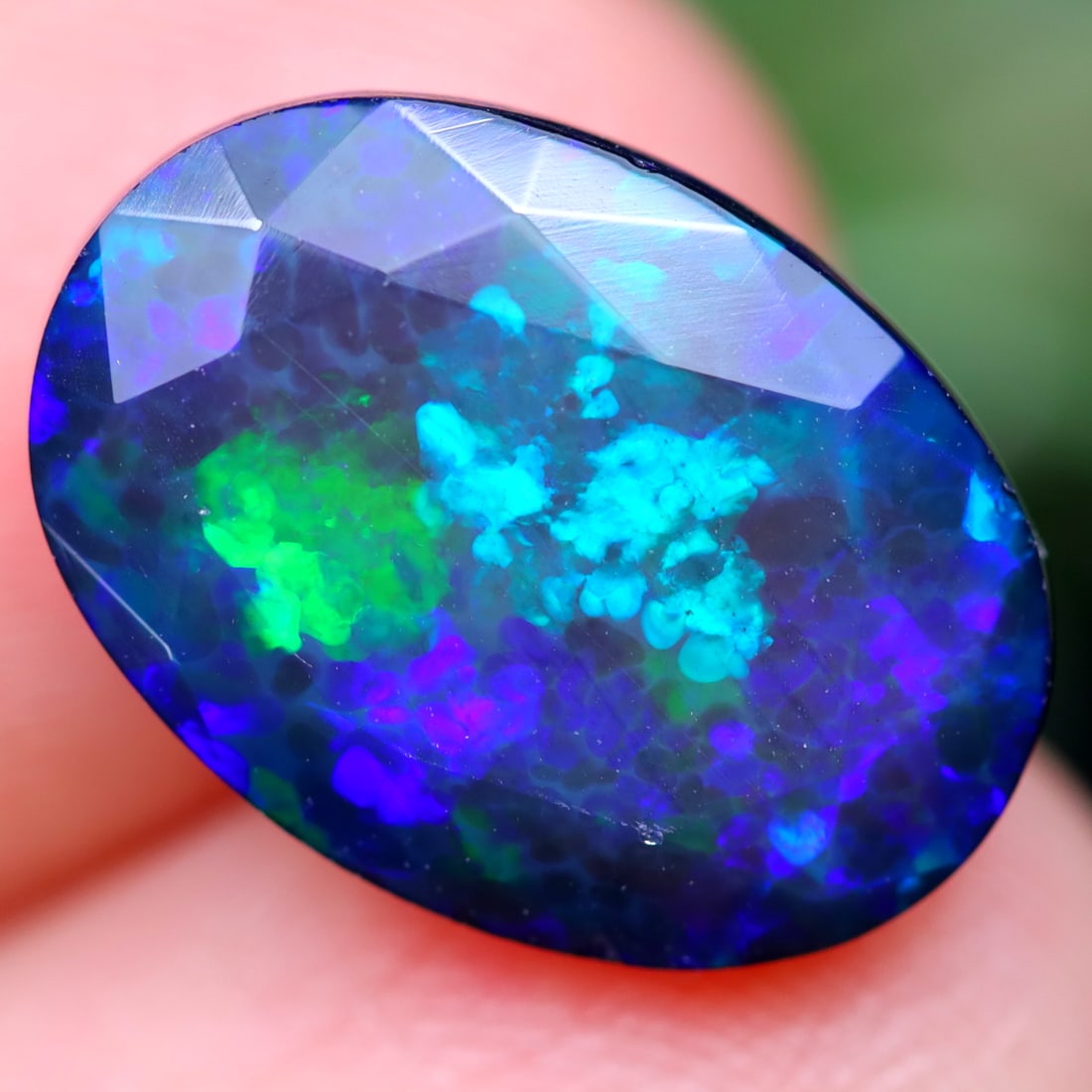 3.20Ct Natural Flashy Rainbow Ethiopian Smoked Welo Opal, 567B: Ksmith Jewels Global Welcome to our auction house, today auction brought to you by Ksmith Jewels Global based in Penang, Malaysia specialize in all kinds of opal and color gemstone both in manufacturi