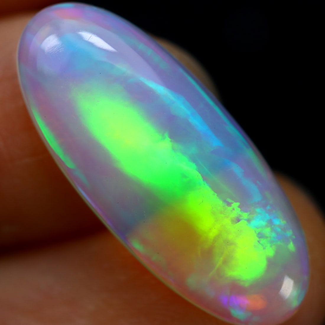 4.67Ct Natural Flashy Rainbow Ethiopian Welo Opal, 272B: Ksmith Jewels Global Welcome to our auction house, today auction brought to you by Ksmith Jewels Global based in Penang, Malaysia specialize in all kinds of opal and color gemstone both in manufacturi