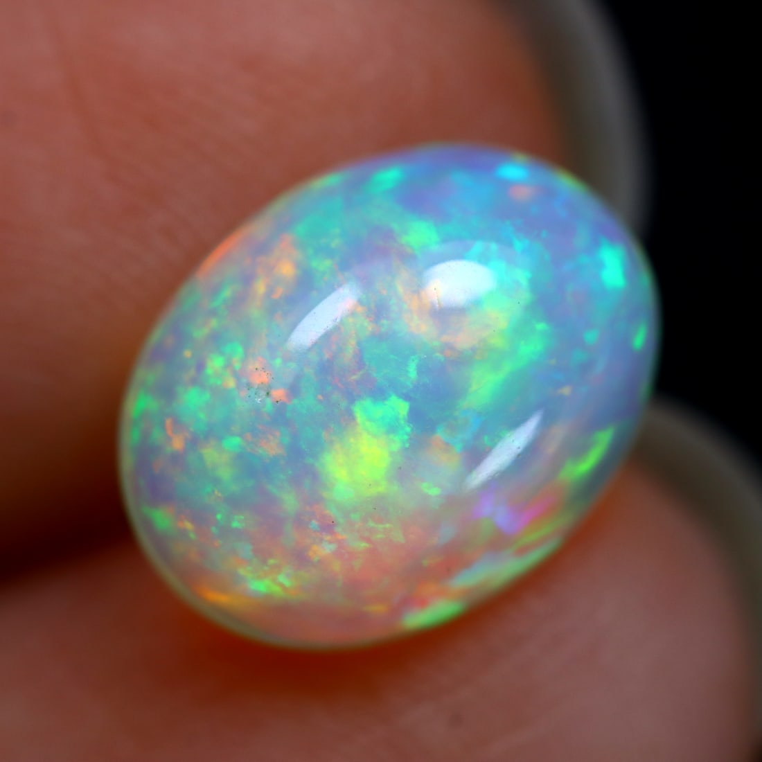 2.30Ct Brilliant Rainbow Flash Ethiopian Welo Opal, 555MZ: Ksmith Jewels Global Welcome to our auction house, today auction brought to you by Ksmith Jewels Global based in Penang, Malaysia specialize in all kinds of opal and color gemstone both in manufacturi