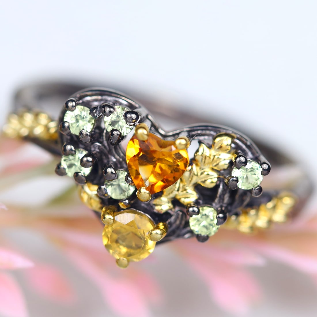 16.53Cts Natural Golden Yellow Citrine & Green Peridot 925 Sterling Silver Size 7.75, 1180A: Ksmith Jewels Global Welcome to our auction house, today auction brought to you by Ksmith Jewels Global based in Penang, Malaysia specialize in all kinds of opal and color gemstone both in manufacturi