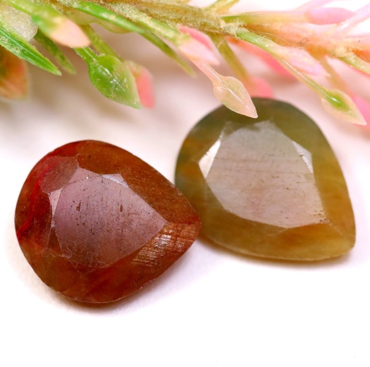 Sapphire 17.29Ct Natural Untreated Sapphire Gemstone 2 PCS 15.7x12x4.3MM, 227B: Ksmith Jewels Global Welcome to our auction house, today auction brought to you by Ksmith Jewels Global based in Penang, Malaysia specialize in all kinds of opal and color gemstone both in manufacturi