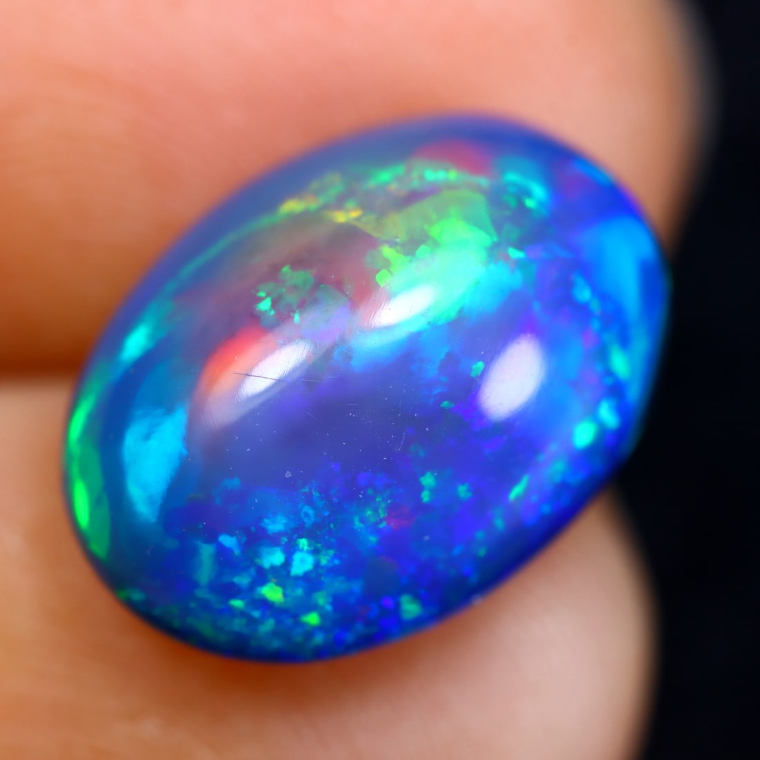 3.59Ct Natural Flashy Rainbow Smoked Ethiopian Welo Opal, 845B: Ksmith Jewels Global Welcome to our auction house, today auction brought to you by Ksmith Jewels Global based in Penang, Malaysia specialize in all kinds of opal and color gemstone both in manufacturi
