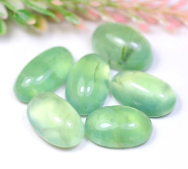 Prehnite 85.89Ct Natural Unheated Green Brazil Prehnite OT6298, 839A: Ksmith Jewels Global Welcome to our auction house, today auction brought to you by Ksmith Jewels Global based in Penang, Malaysia specialize in all kinds of opal and color gemstone both in manufacturi