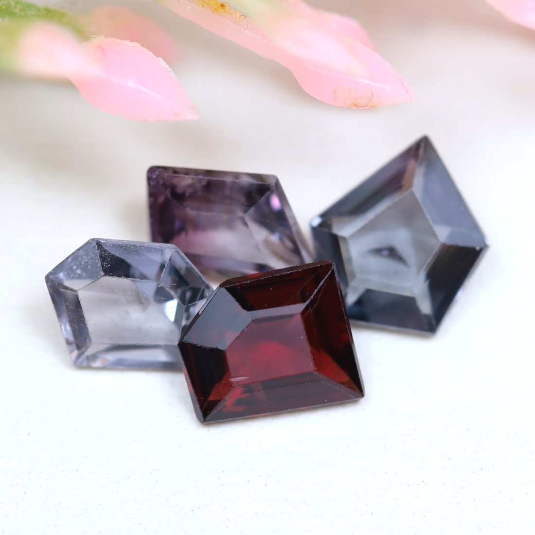 2.72Ct Natural 4PCS AAA++ Color Spinel Mogok Natural Gemstones Fancy Cut, 609MZ: Ksmith Jewels Global Welcome to our auction house, today auction brought to you by Ksmith Jewels Global based in Penang, Malaysia specialize in all kinds of opal and color gemstone both in manufacturi