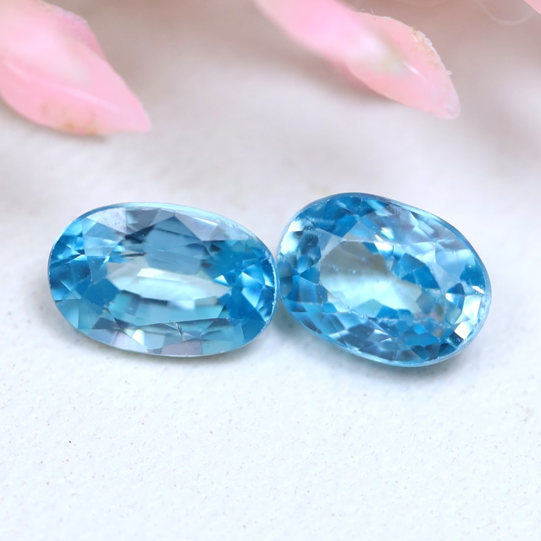 1.57Ct Natural Untreated Cambodia Zircon Oval Gemstone, 1183MZ: Ksmith Jewels Global Welcome to our auction house, today auction brought to you by Ksmith Jewels Global based in Penang, Malaysia specialize in all kinds of opal and color gemstone both in manufacturi