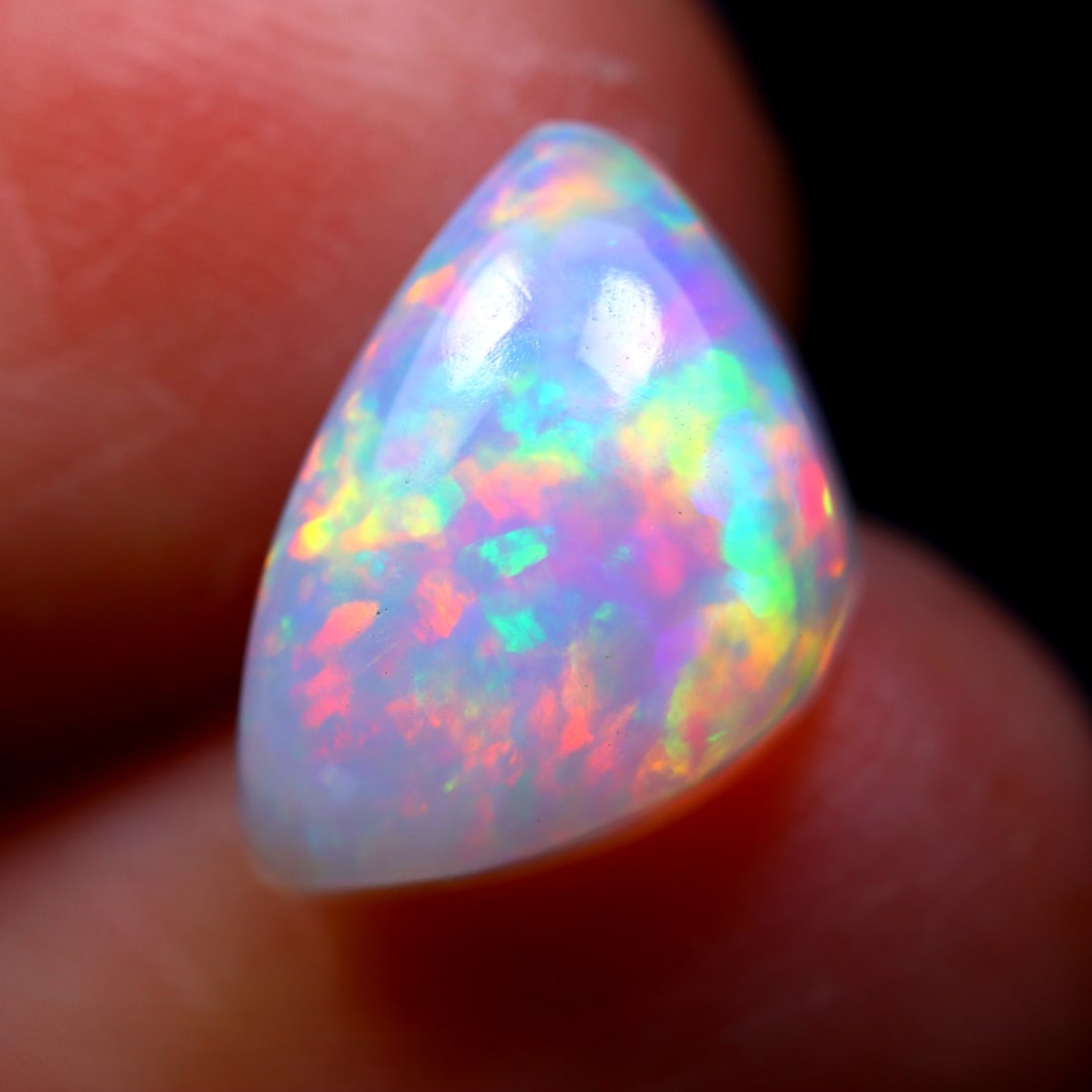 1.97Ct Natural Flashy Rainbow Ethiopian Welo Opal - Ethiopian Opal - Oval Cabochon (AOI5961), 510A: Ksmith Jewels Global Welcome to our auction house, today auction brought to you by Ksmith Jewels Global based in Penang, Malaysia specialize in all kinds of opal and color gemstone both in manufacturi