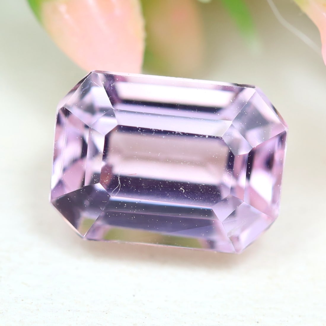 VVS Kunzite 2.56Ct Natural Brazil Pink Kunzite Gemstone, 1143A: Ksmith Jewels Global Welcome to our auction house, today auction brought to you by Ksmith Jewels Global based in Penang, Malaysia specialize in all kinds of opal and color gemstone both in manufacturi