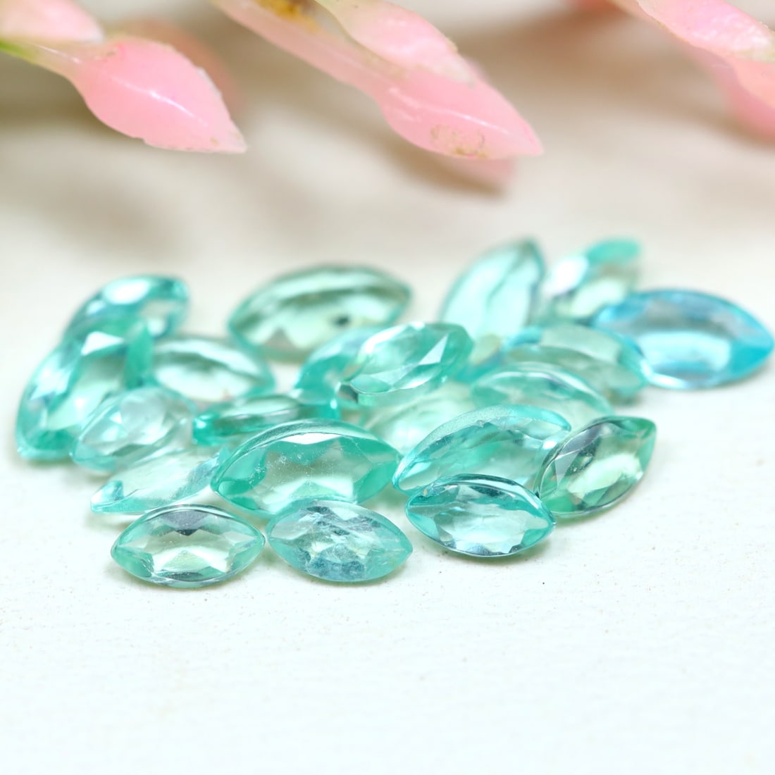 Apatite 2.28Ct Natural Unheated Neon Green Apatite Madagascar In Lots, 525MZ: Ksmith Jewels Global Welcome to our auction house, today auction brought to you by Ksmith Jewels Global based in Penang, Malaysia specialize in all kinds of opal and color gemstone both in manufacturi