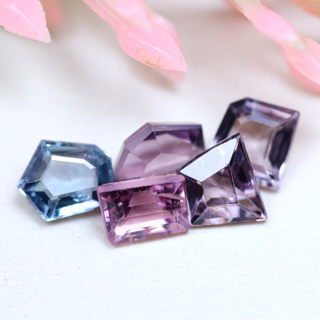2.25Ct Natural 4PCS.AAA++COLOR SPINEL MOGOK NATURAL GEMSTONE FANCY CUT, 889B: Ksmith Jewels Global Welcome to our auction house, today auction brought to you by Ksmith Jewels Global based in Penang, Malaysia specialize in all kinds of opal and color gemstone both in manufacturi