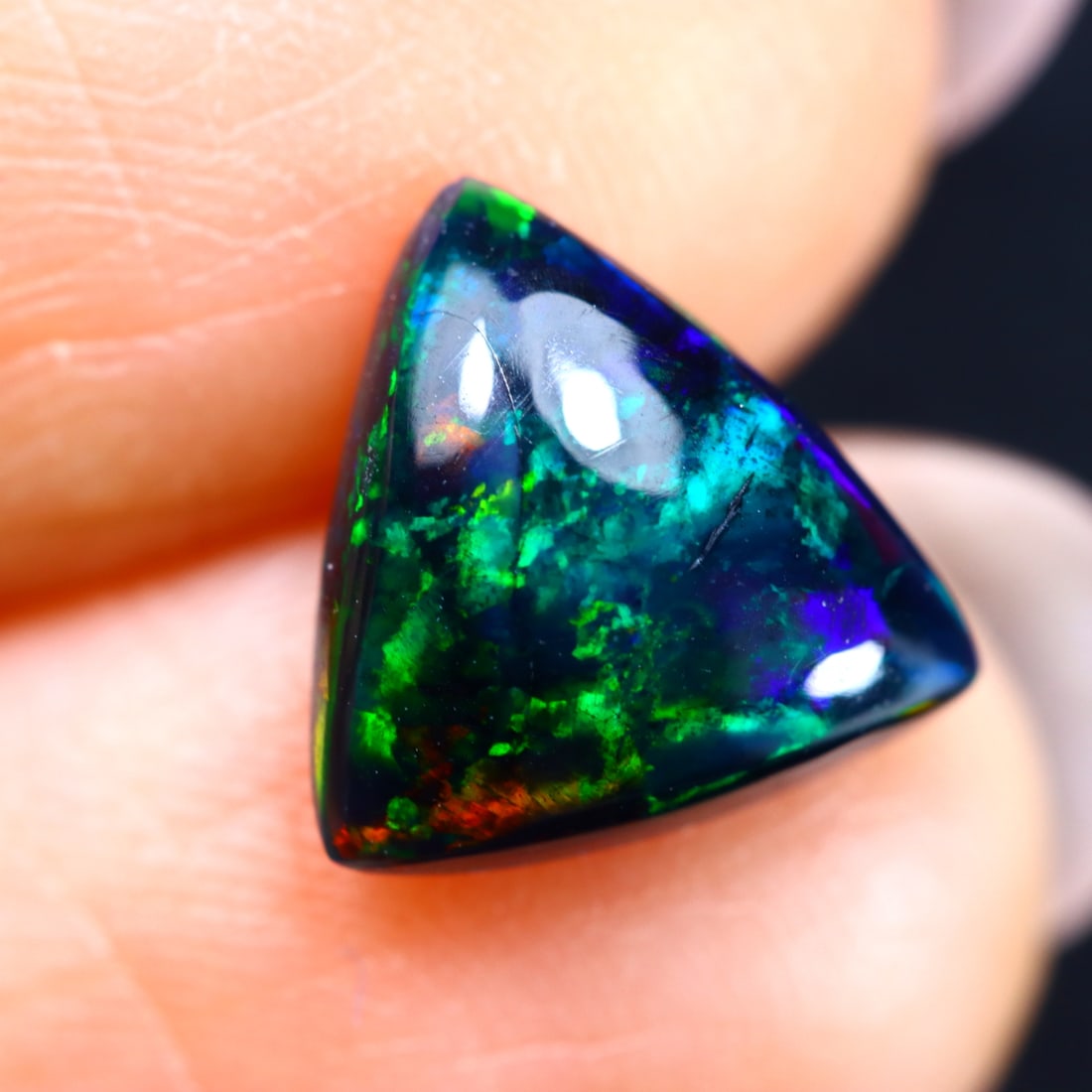 1.17Ct Natural Flashy Rainbow Ethiopian Smoked Welo Opal, 265B: Ksmith Jewels Global Welcome to our auction house, today auction brought to you by Ksmith Jewels Global based in Penang, Malaysia specialize in all kinds of opal and color gemstone both in manufacturi