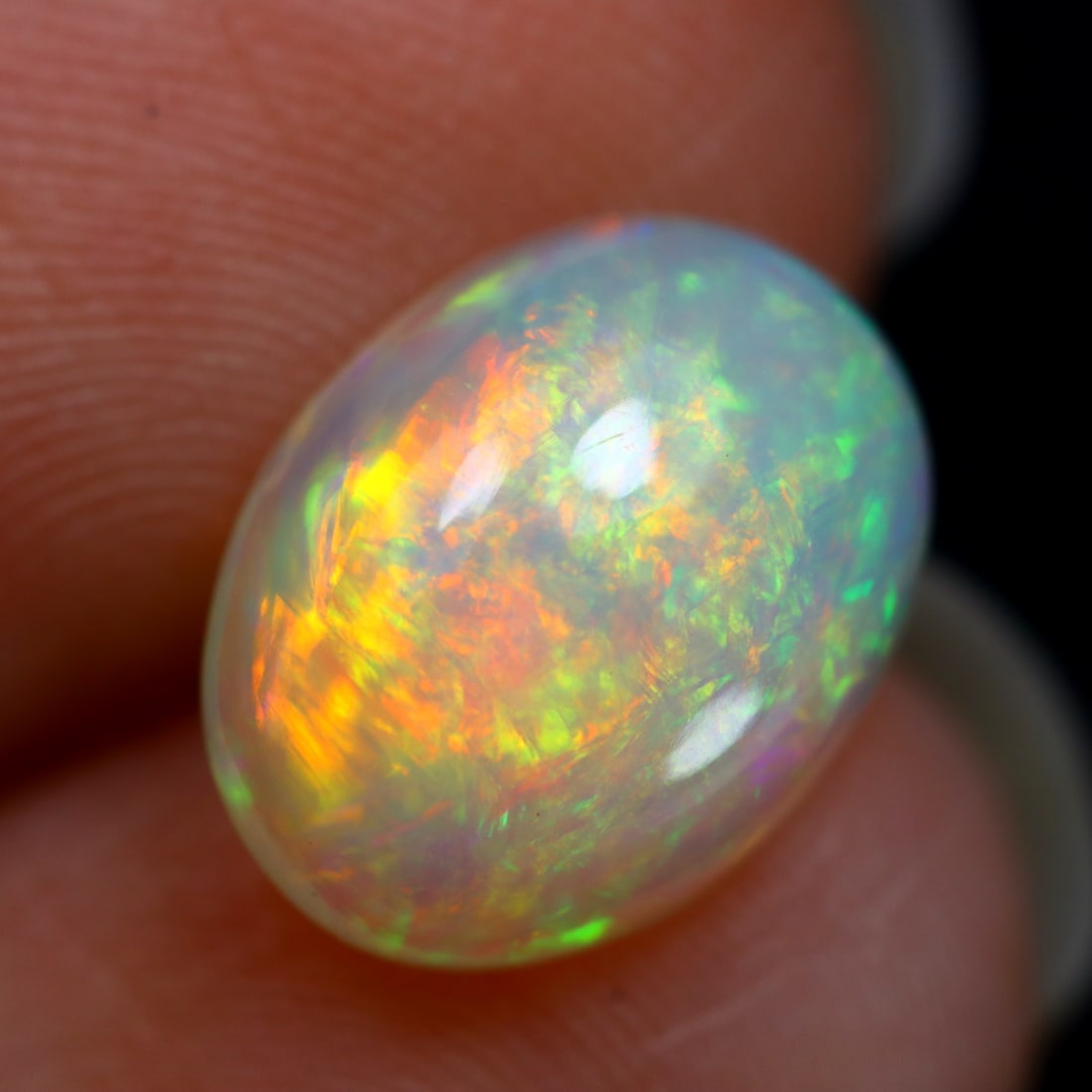2.20Ct Brilliant Rainbow Flash Ethiopian Welo Opal, 670MZ: Ksmith Jewels Global Welcome to our auction house, today auction brought to you by Ksmith Jewels Global based in Penang, Malaysia specialize in all kinds of opal and color gemstone both in manufacturi