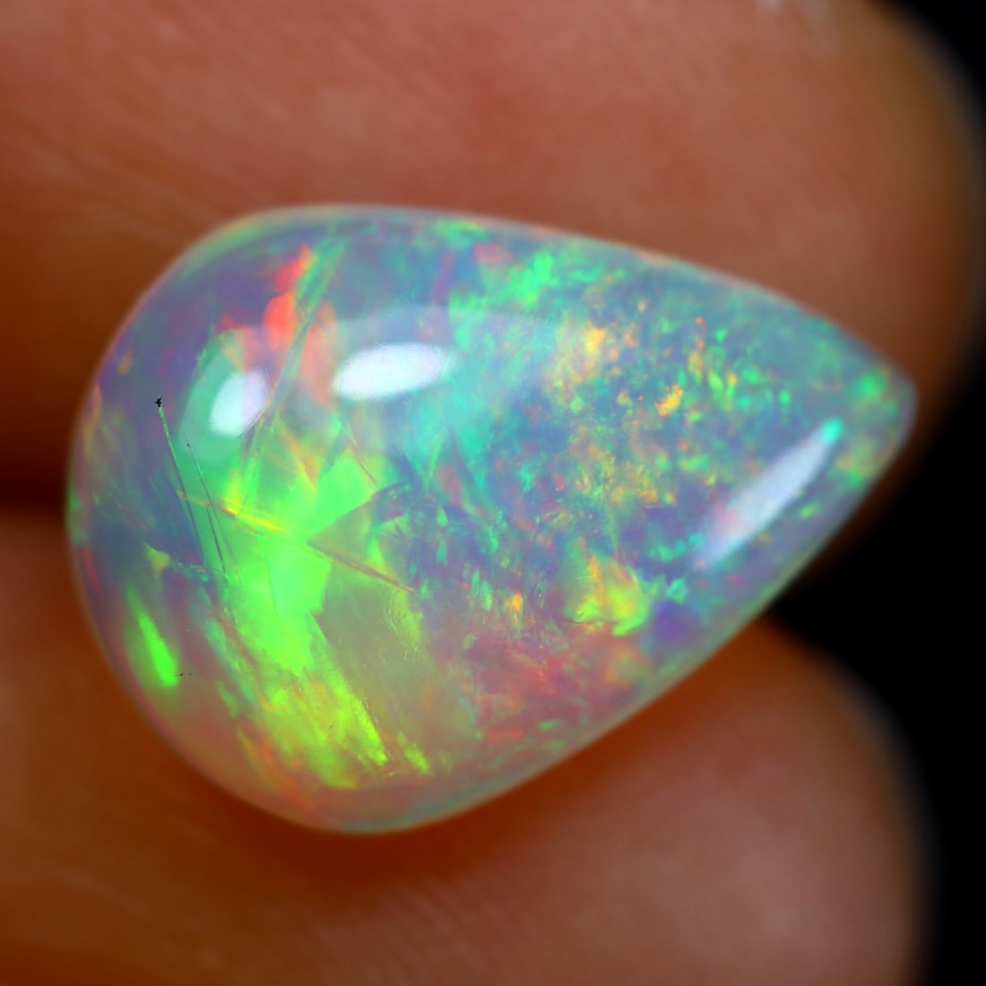 2.28Ct Natural Flashy Rainbow Ethiopian Welo Opal, 1121B: Ksmith Jewels Global Welcome to our auction house, today auction brought to you by Ksmith Jewels Global based in Penang, Malaysia specialize in all kinds of opal and color gemstone both in manufacturi