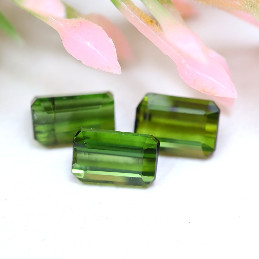 Tourmaline 1.52Ct Natural Mozambique Green Tourmaline Emerald Cut, 856A: Ksmith Jewels Global Welcome to our auction house, today auction brought to you by Ksmith Jewels Global based in Penang, Malaysia specialize in all kinds of opal and color gemstone both in manufacturi