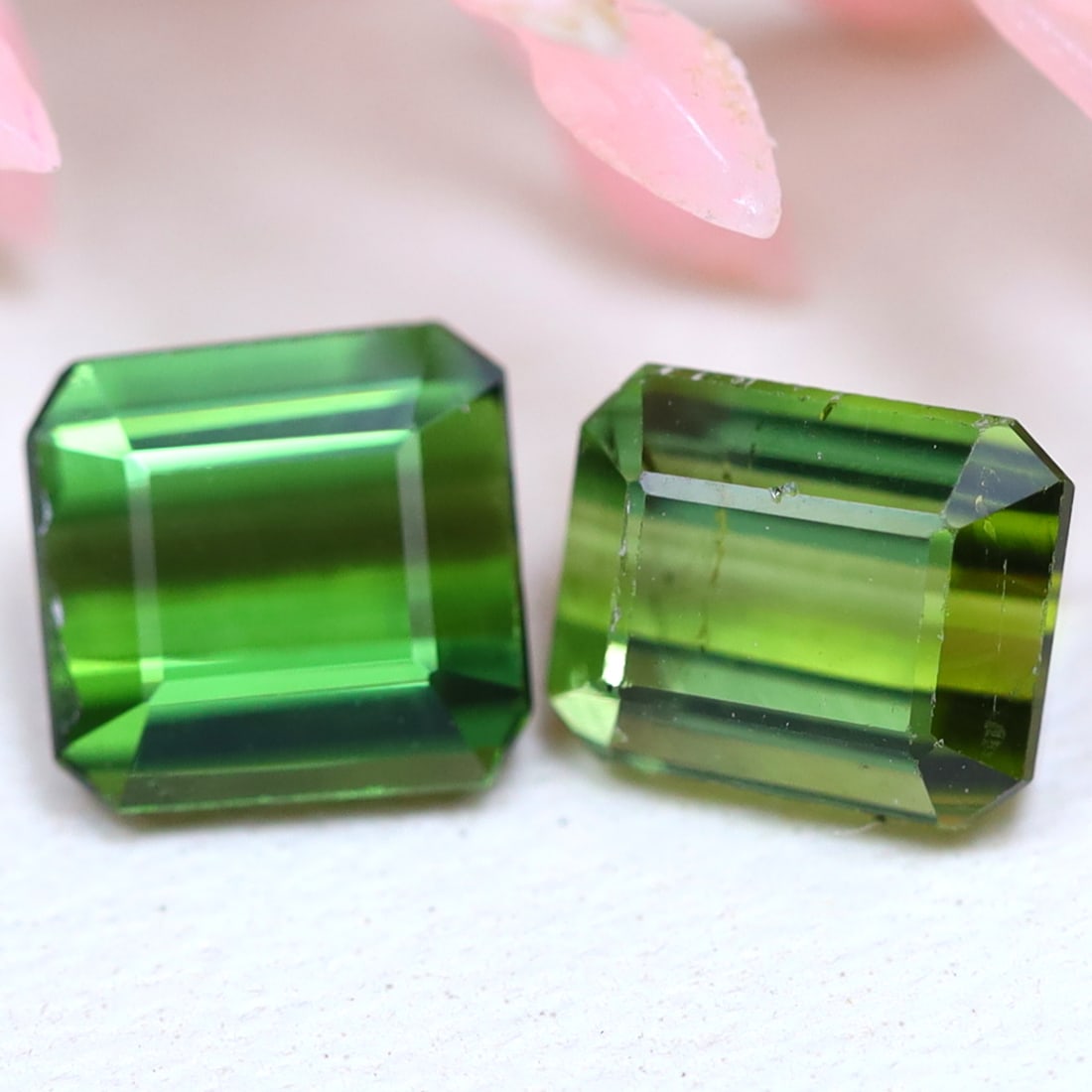 Tourmaline 1.60Ct Natural Mozambique Green Tourmaline Gemstone, 268B: Ksmith Jewels Global Welcome to our auction house, today auction brought to you by Ksmith Jewels Global based in Penang, Malaysia specialize in all kinds of opal and color gemstone both in manufacturi