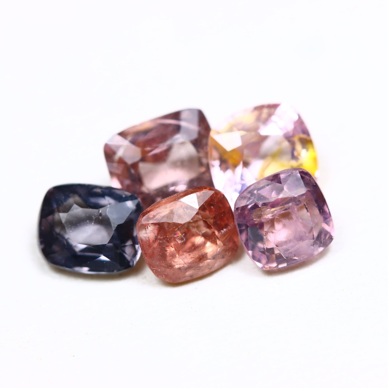 2.54Ct Natural Multi Color Cushion Burmese Spinel in Lot, 232B: Ksmith Jewels Global Welcome to our auction house, today auction brought to you by Ksmith Jewels Global based in Penang, Malaysia specialize in all kinds of opal and color gemstone both in manufacturi