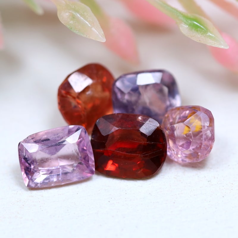 2.63Ct Natural Multi Color Cushion Burmese Spinel in Lot, 849B: Ksmith Jewels Global Welcome to our auction house, today auction brought to you by Ksmith Jewels Global based in Penang, Malaysia specialize in all kinds of opal and color gemstone both in manufacturi