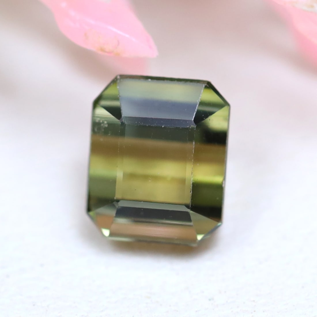 Tourmaline 1.47Ct Natural Mozambique Green Tourmaline Emerald Cut, 504B: Ksmith Jewels Global Welcome to our auction house, today auction brought to you by Ksmith Jewels Global based in Penang, Malaysia specialize in all kinds of opal and color gemstone both in manufacturi