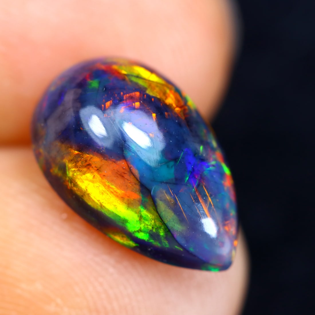 2.21Ct Natural Flashy Rainbow Smoked Ethiopian Welo Opal, 1130B: Ksmith Jewels Global Welcome to our auction house, today auction brought to you by Ksmith Jewels Global based in Penang, Malaysia specialize in all kinds of opal and color gemstone both in manufacturi